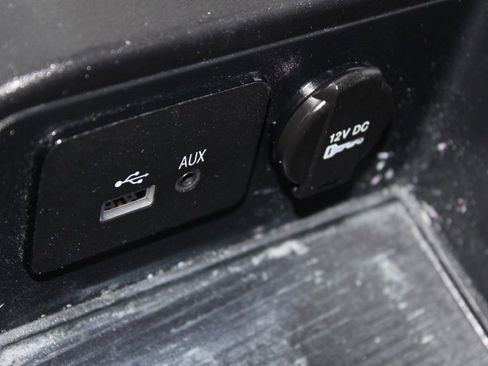 Used 2016 RAM 1500 Express image 38