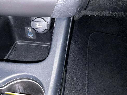 Used 2018 Dodge Journey GT image 32