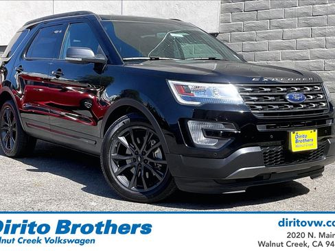 Used 2017 Ford Explorer XLT w/ Equipment Group 202A FWD image 1