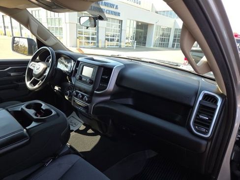 Used 2019 RAM 1500 Big Horn AWD/4WD image 29