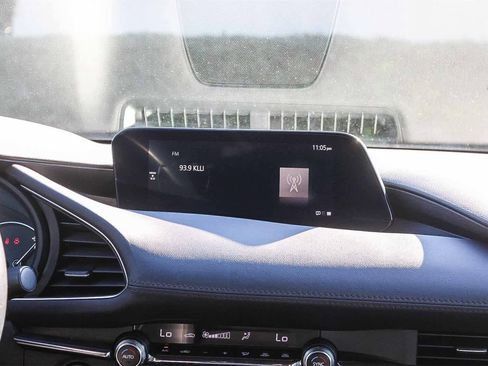 Used 2024 MAZDA MAZDA3 s image 21