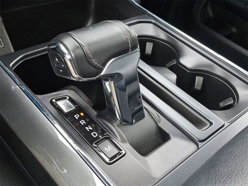 Used 2022 Ford F150 XLT w/ Equipment Group 302A High image 16