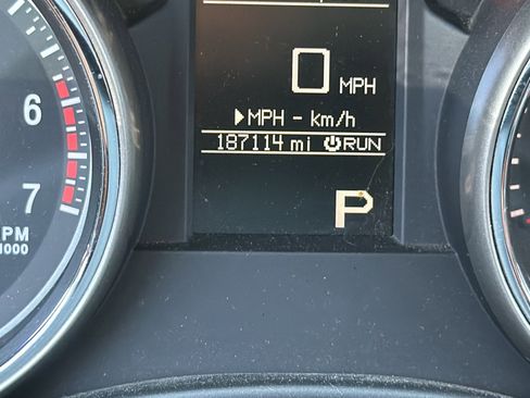 Used 2012 Jeep Grand Cherokee Overland Summit RWD image 31