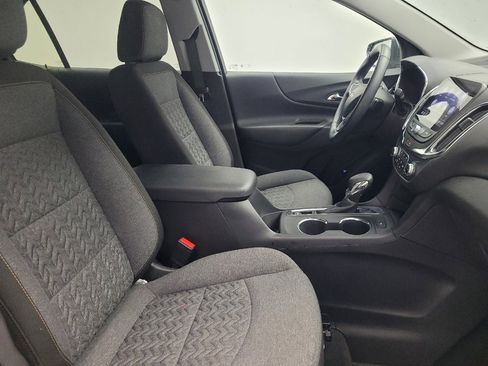 Used 2024 Chevrolet Equinox LT FWD image 21