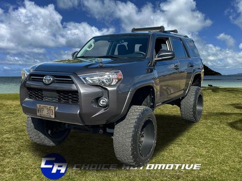 Used 2023 Toyota 4Runner SR5 AWD/4WD image 1