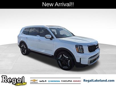 Used 2023 Kia Telluride EX w/ EX Captain's Chair Package