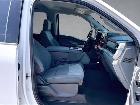 Used 2025 Ford F350 XLT AWD/4WD image 5