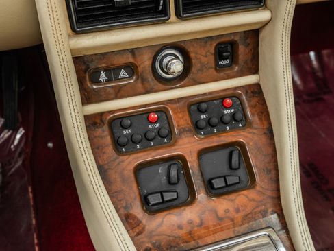 Used 1987 Rolls-Royce Corniche RWD image 29
