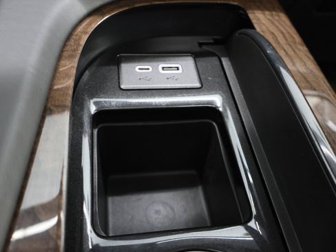 Used 2021 Cadillac Escalade Sport Platinum AWD/4WD image 60