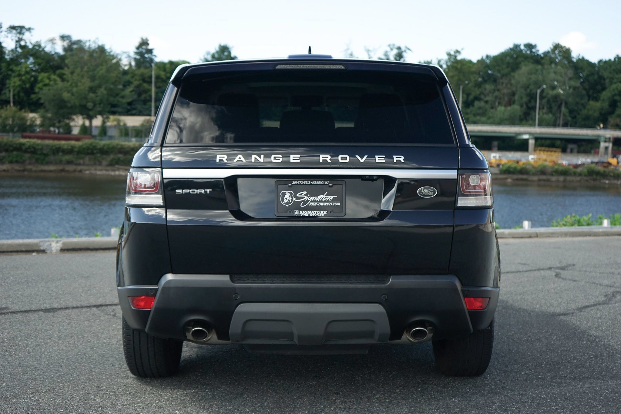 Used 2016 Land Rover Range Rover Sport SE AWD/4WD image 38