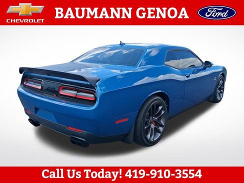 Used 2021 Dodge Challenger R/T Scat Pack RWD image 6