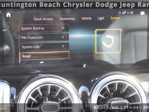 Used 2022 Mercedes-Benz GLB 250 image 28