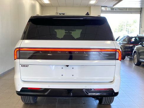 New 2026 Lincoln Navigator Black Label AWD/4WD image 6