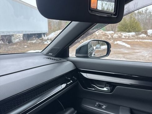 Used 2024 Honda CR-V Sport Touring image 18