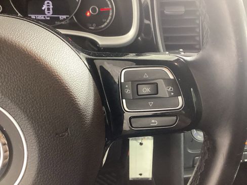 Used 2016 Volkswagen Beetle 1.8T SE image 17