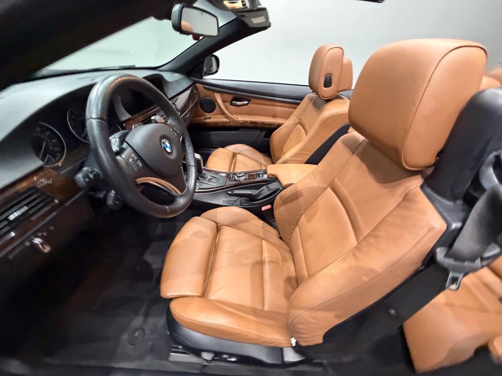 Used 2010 BMW 328i Convertible RWD image 23
