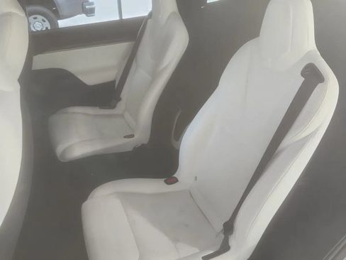 Used 2023 Tesla Model X AWD/4WD image 8
