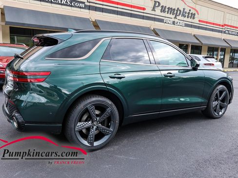 Used 2023 Genesis GV70 2.5T w/ Sport Prestige Package AWD/4WD image 3