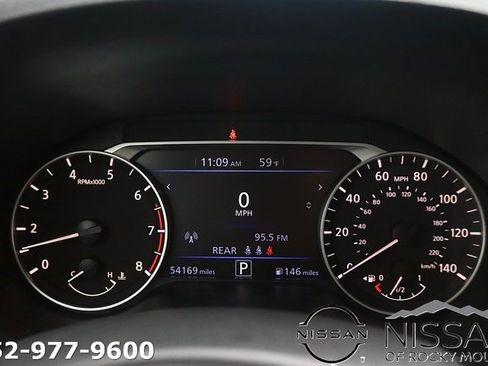 Used 2024 Nissan Altima 2.5 SV image 18