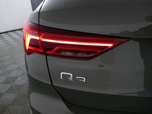 Certified 2025 Audi Q3 2.0T Premium Plus w/ Premium Plus Package image 33