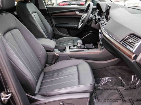 Used 2023 Audi Q5 2.0T Premium w/ Convenience Package image 18