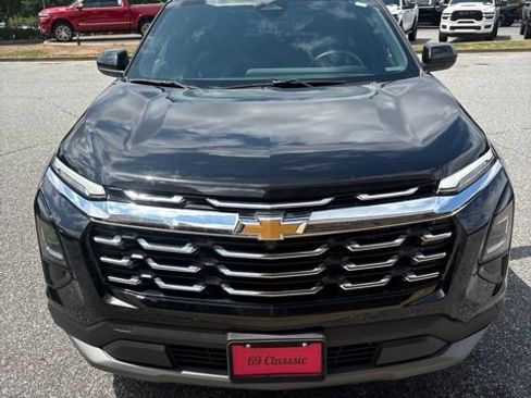 Used 2026 Chevrolet Equinox LT w/ LPO, Floor Liner Package FWD image 2