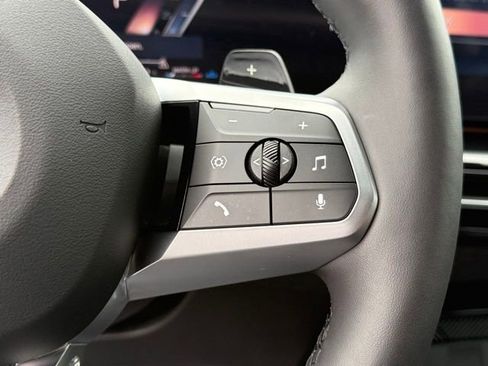 Used 2025 BMW X1 xDrive28i w/ Premium Package image 25