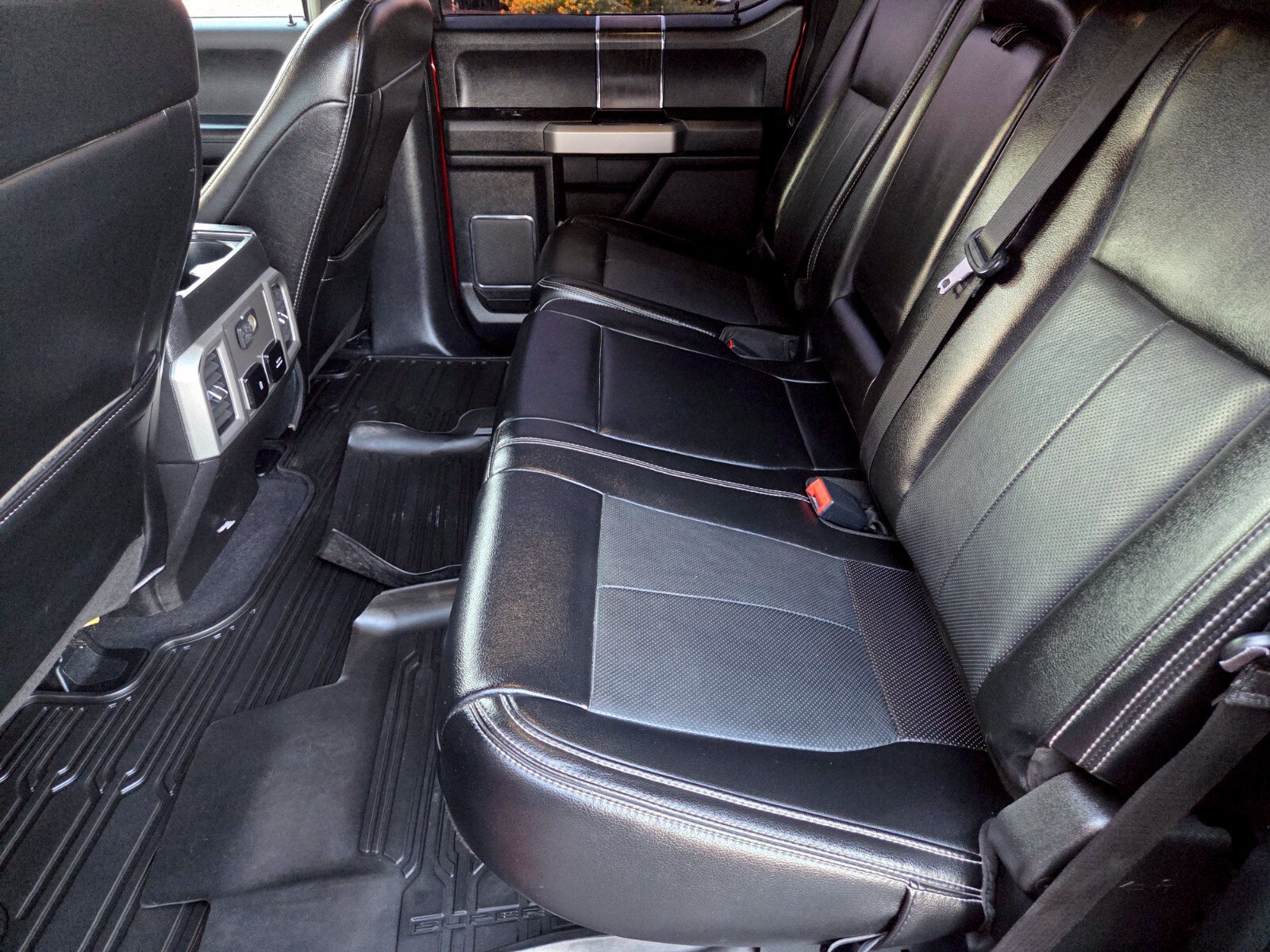 Certified 2021 Ford F250 Lariat AWD/4WD image 12