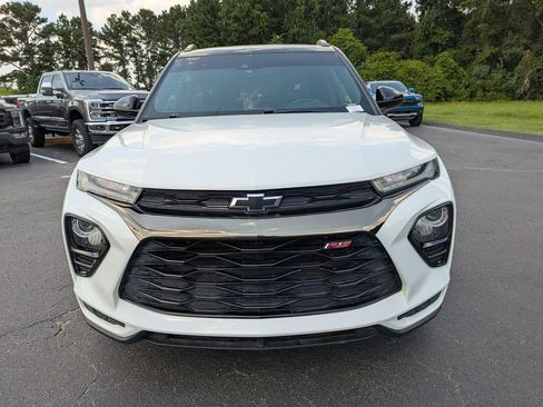 Used 2023 Chevrolet TrailBlazer RS w/ Sun and Liftgate Package FWD image 10
