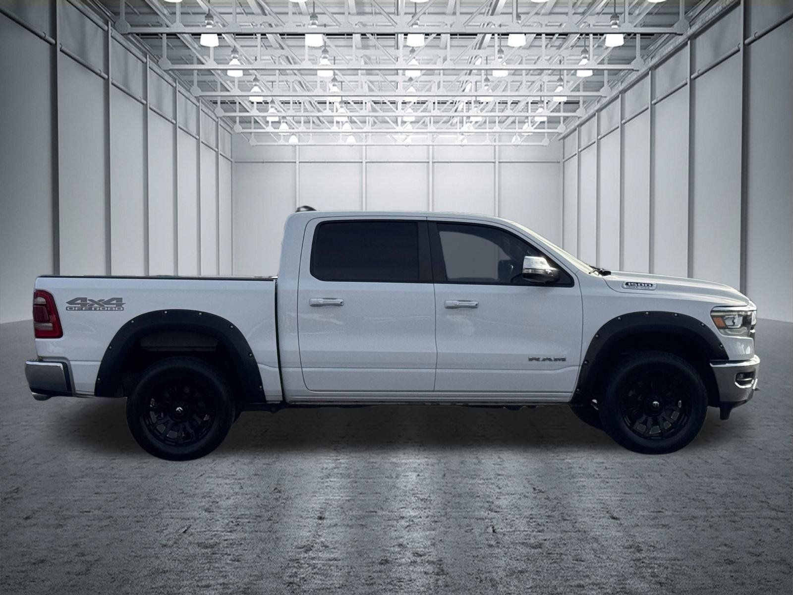 Used 2021 RAM 1500 Laramie w/ Off Road Group AWD/4WD image 5