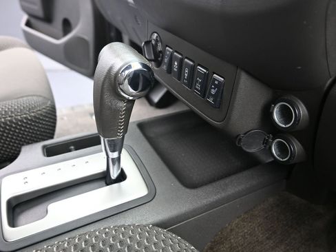 Used 2015 Nissan Frontier PRO-4X image 33