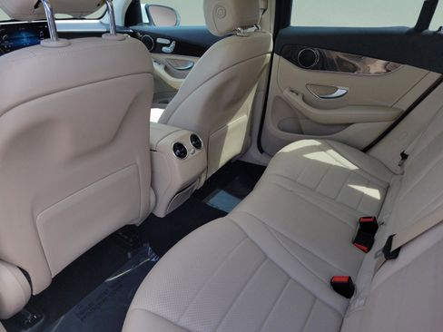 Certified 2022 Mercedes-Benz GLC 300 image 10