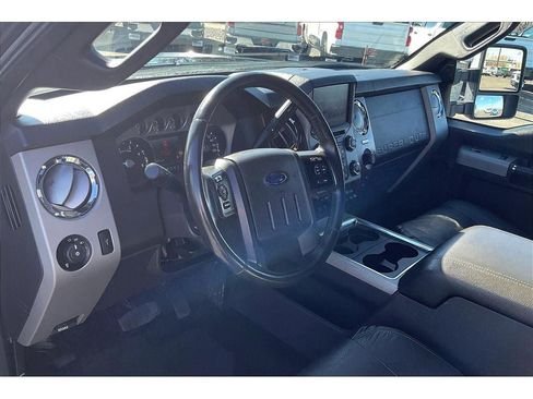 Used 2015 Ford F250 Lariat w/ Chrome Package image 15