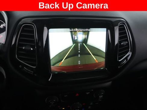 Used 2018 Jeep Compass Limited w/ Navigation Group AWD/4WD image 25