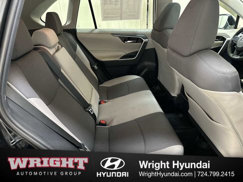 Used 2019 Toyota RAV4 XLE image 16