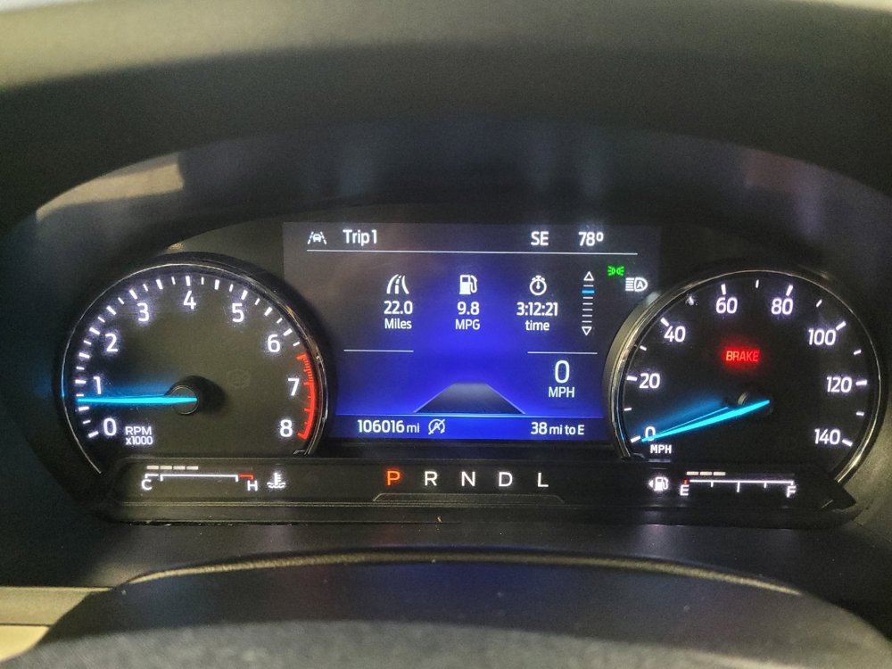 Used 2021 Ford Explorer XLT w/ Equipment Group 202A RWD image 23