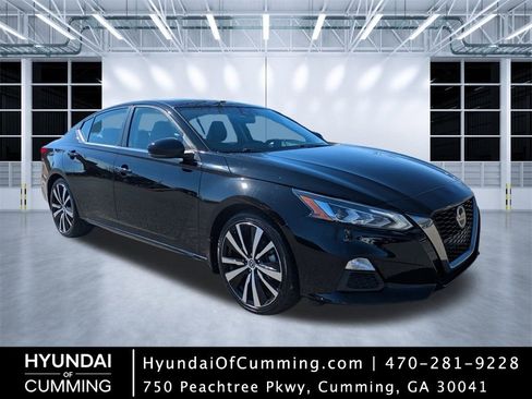 Used 2022 Nissan Altima 2.0 SR image 1
