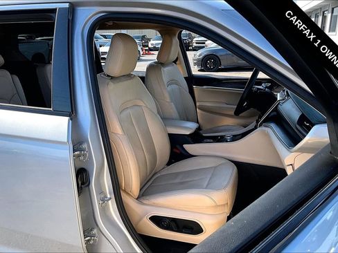 Used 2021 Jeep Grand Cherokee L Limited AWD/4WD image 28