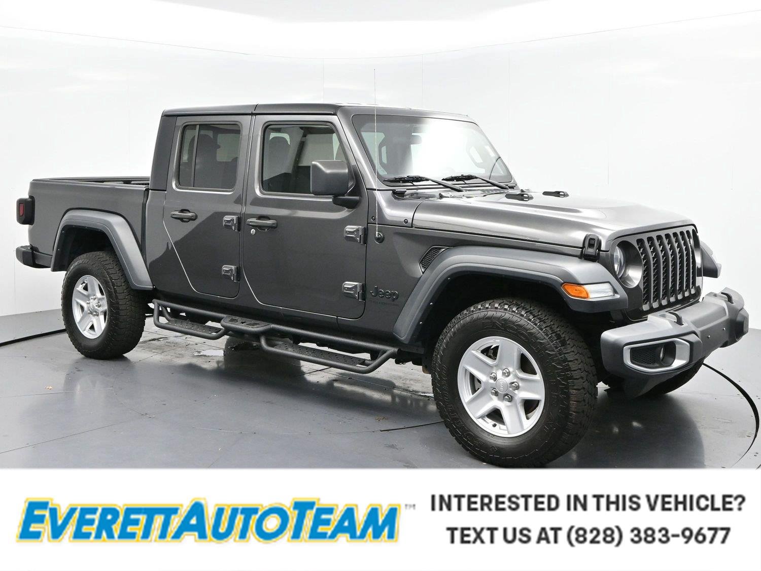 Used 2023 Jeep Gladiator Sport AWD/4WD image 1