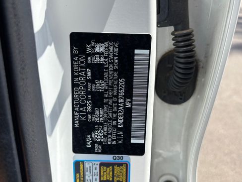 Certified 2024 Kia Seltos EX FWD image 32