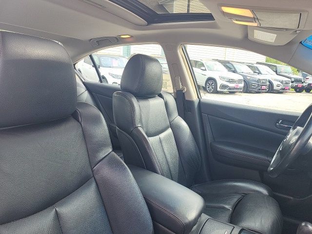 Used 2014 Nissan Maxima 3.5 SV w/ SV Value Package FWD image 3