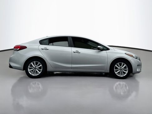 Used 2017 Kia Forte LX w/ LX Popular Package FWD image 8