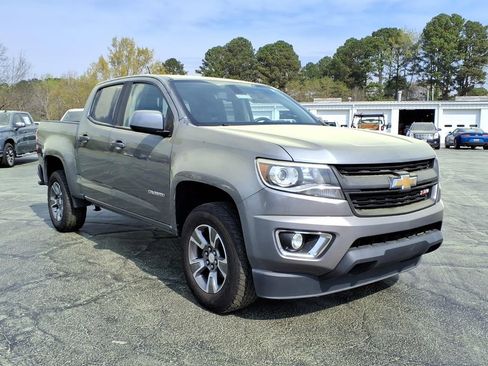 Used 2018 Chevrolet Colorado Z71 image 1