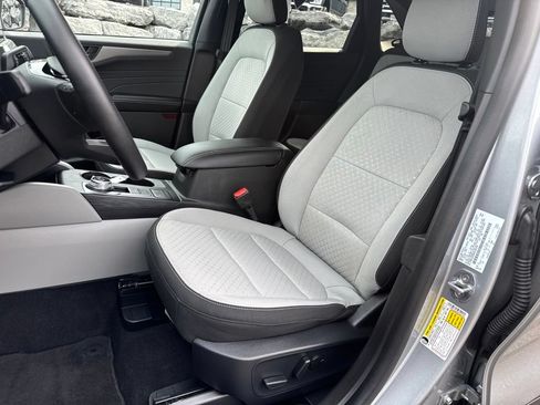 Used 2024 Ford Escape Active AWD/4WD image 11
