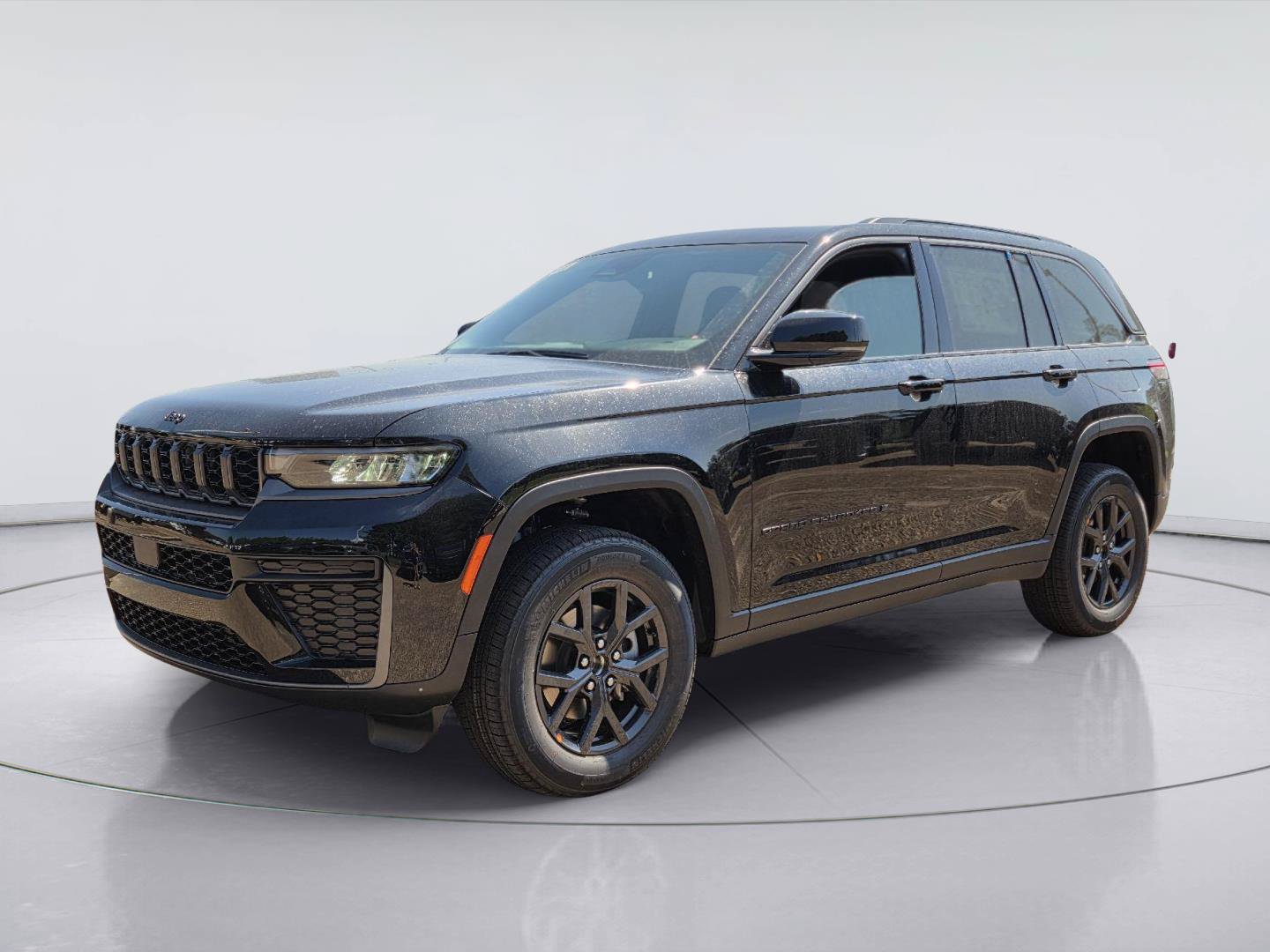 New 2027 Jeep Grand Cherokee Altitude RWD image 1