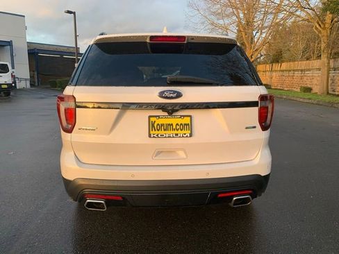 Used 2017 Ford Explorer Sport w/ Equipment Group 401A image 4