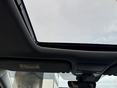 Used 2018 Honda Odyssey EX-L image 17