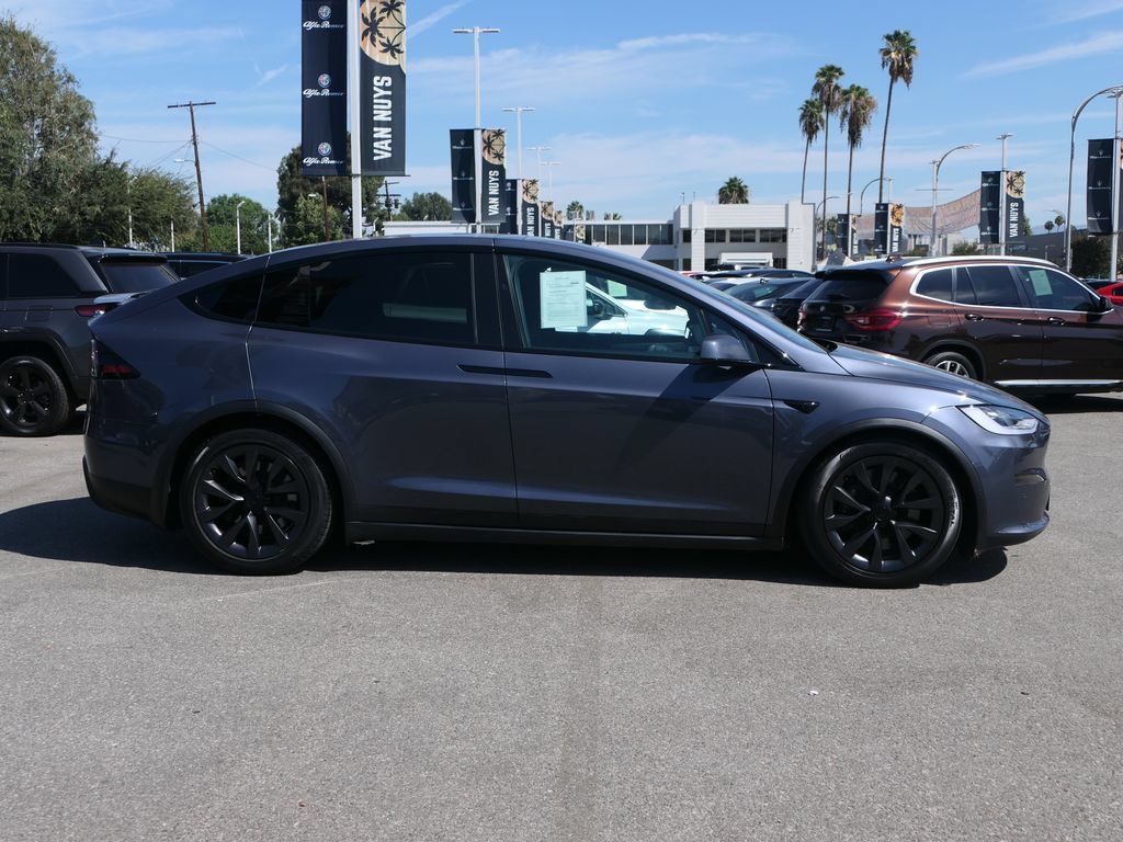 Used 2023 Tesla Model X AWD/4WD image 2