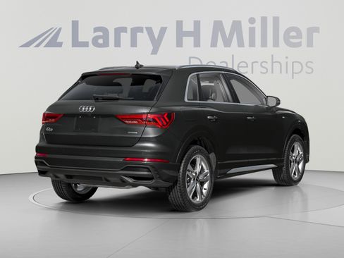 Used 2025 Audi Q3 2.0T Premium Plus w/ Premium Plus Package AWD/4WD image 2