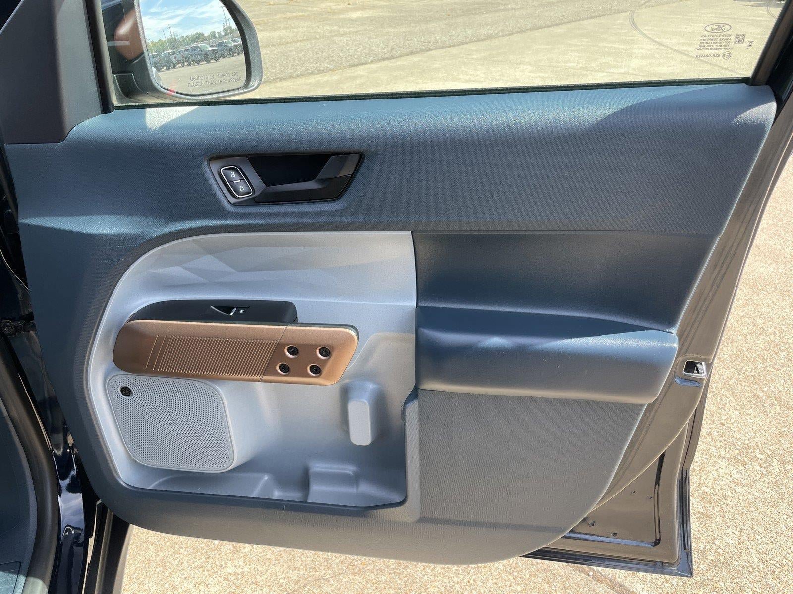 Used 2023 Ford Maverick Lariat w/ Lariat Luxury Package FWD image 48